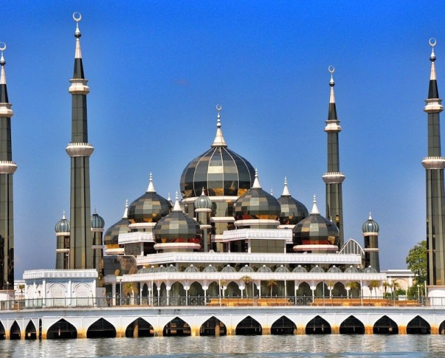 7 Masjid Cantik di Malaysia Yang Wajib Dikunjungi